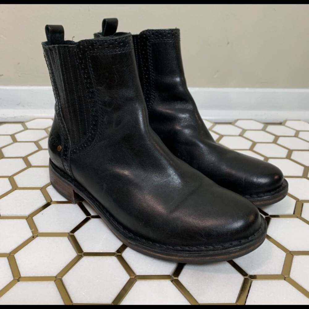 Ugg Leather Caraby Ankle Boots 7.5